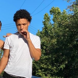 Meet your Posher, Devonte